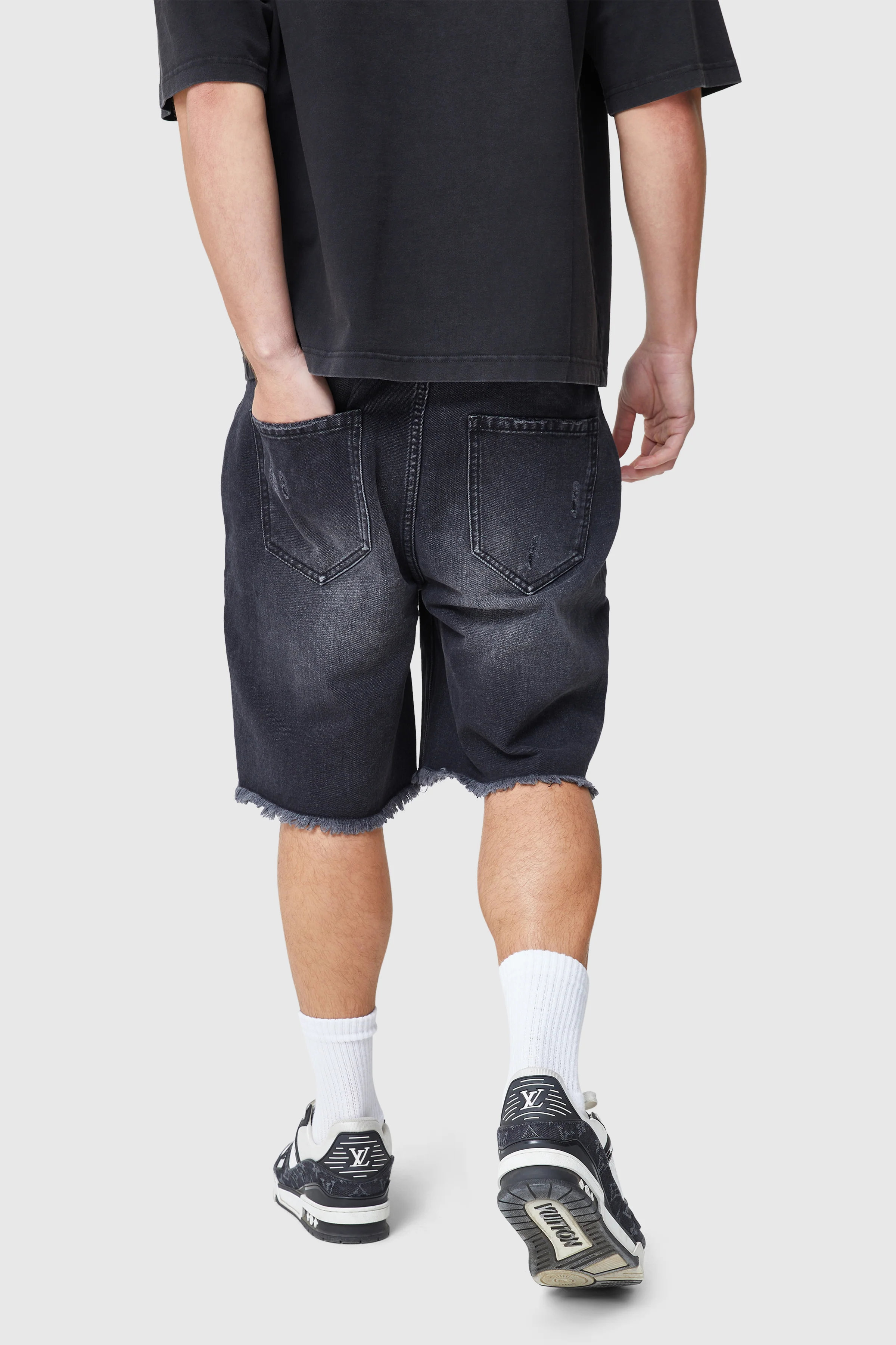 Arteon Short - Black - Image 8