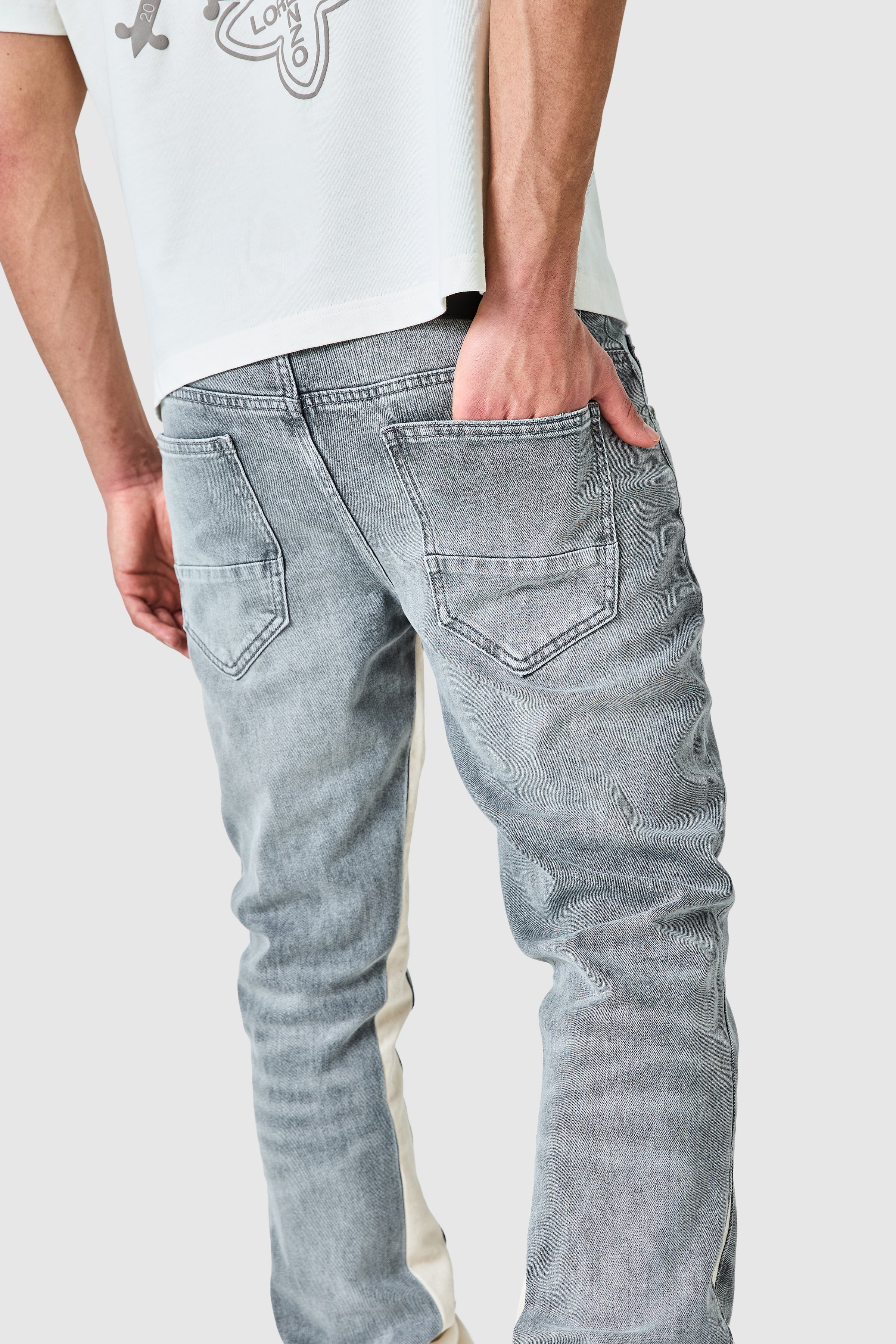Carlo Flare Jean - Mid Grey - Image 9
