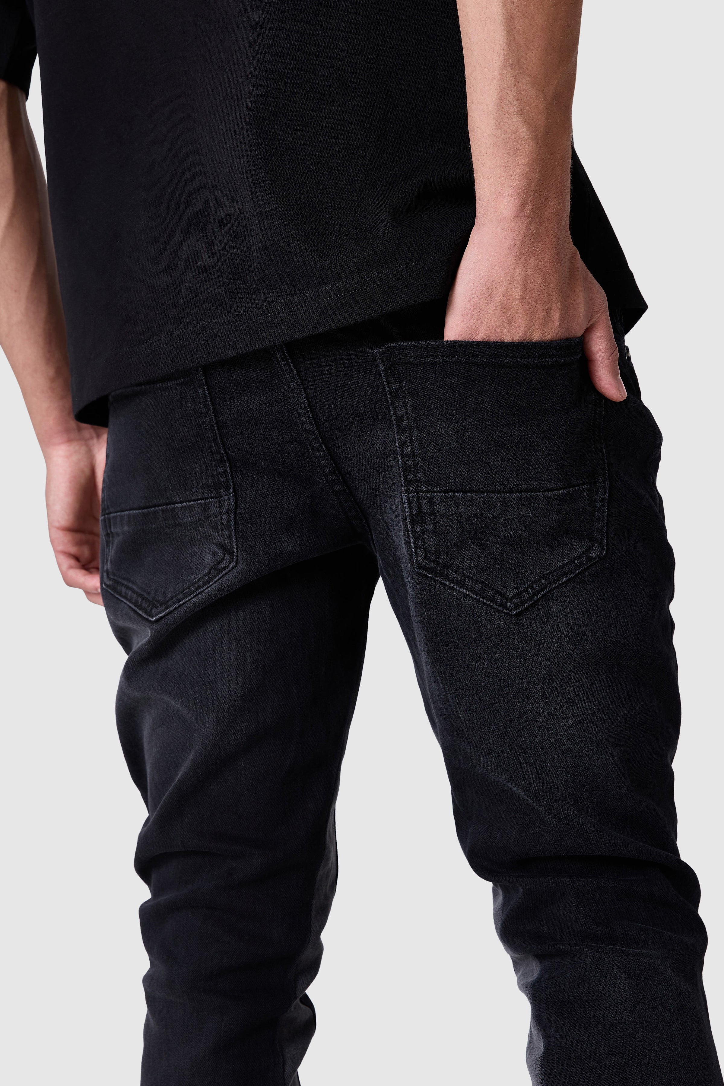 Carlo Flare Jean - Black - Image 4