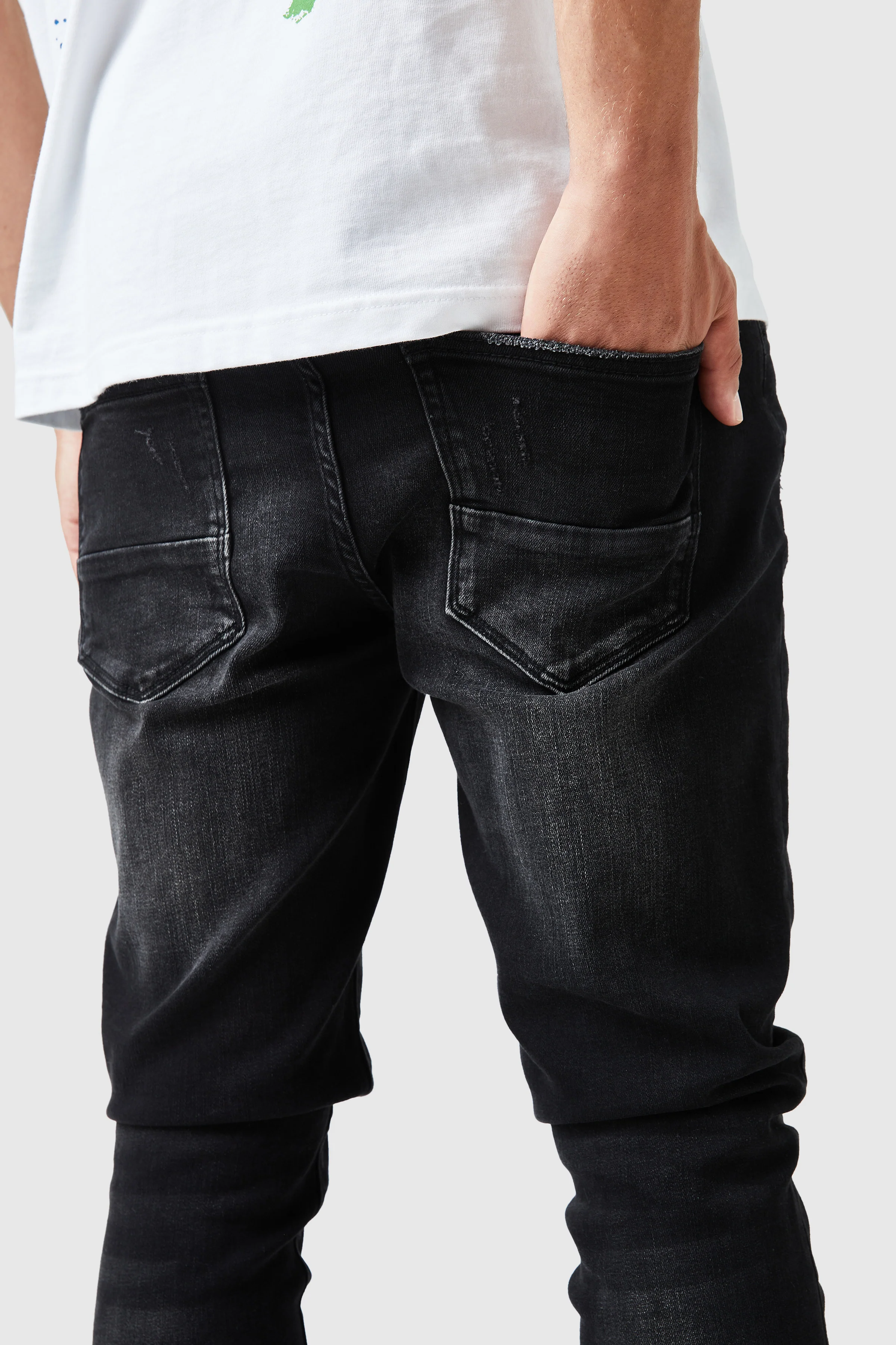 Essentials Slim Jean 2.0 - Black - Image 6