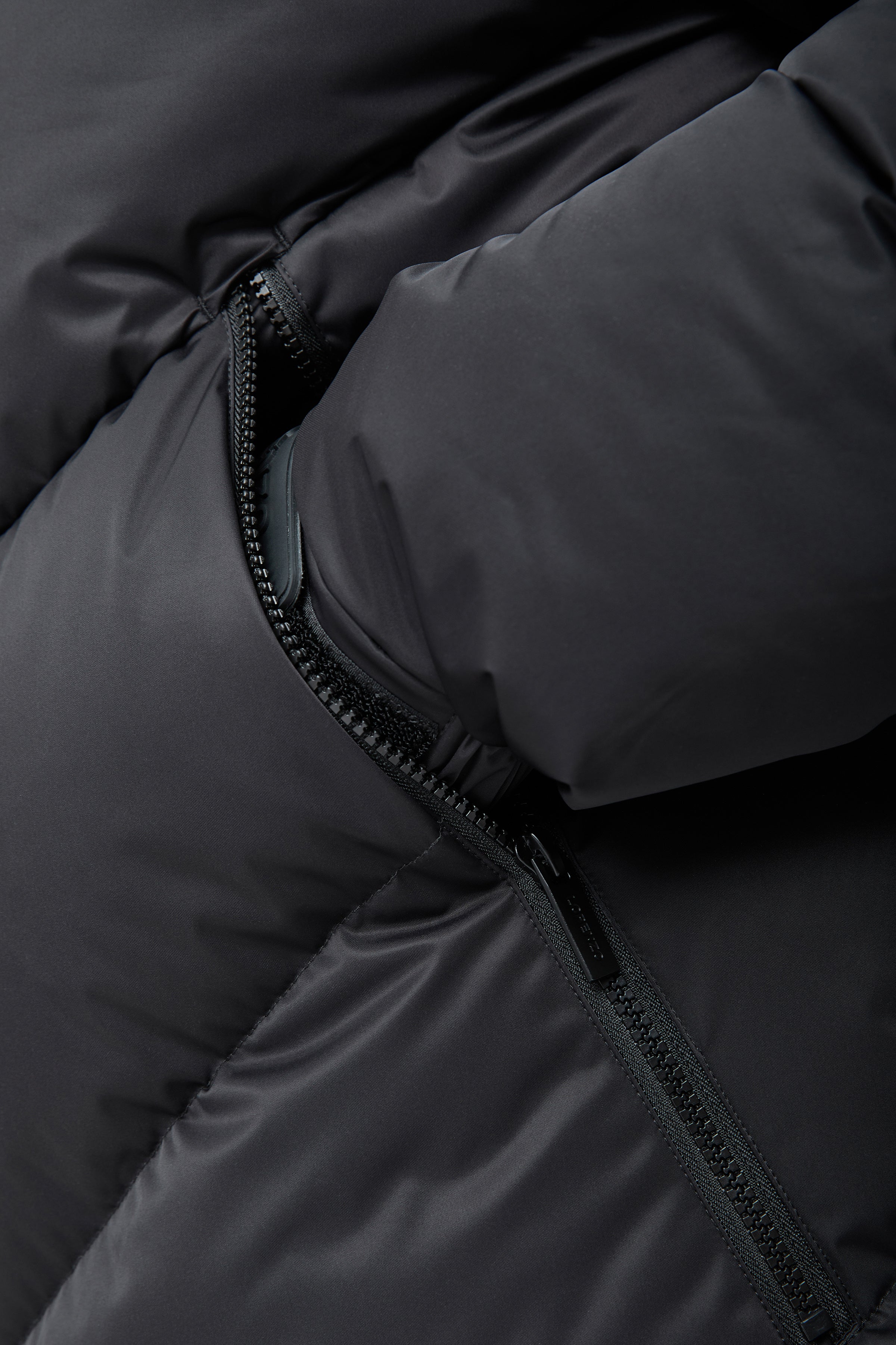 Forma Jacket - Black - Image 10