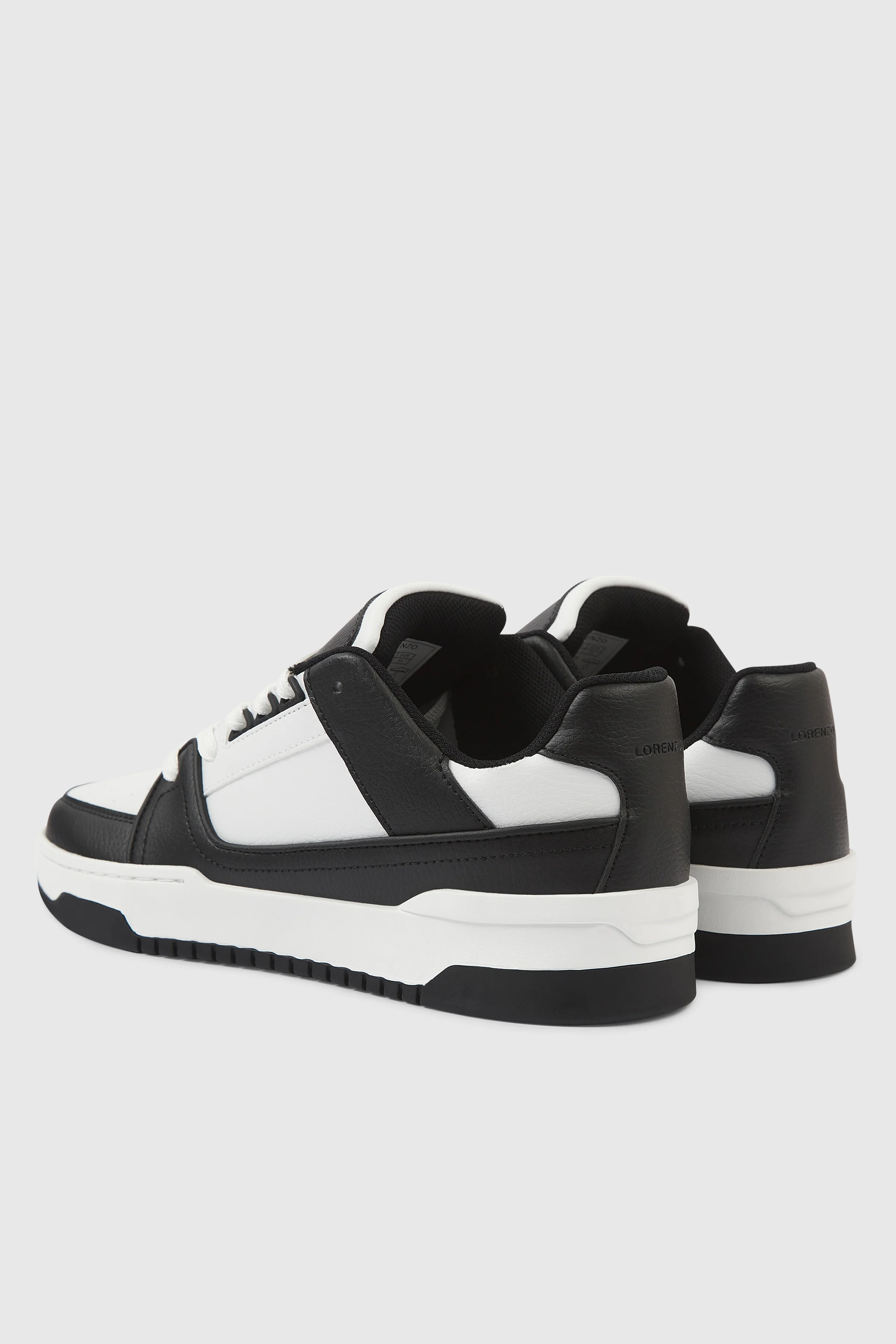 Garde Trainer - Black - Image 4