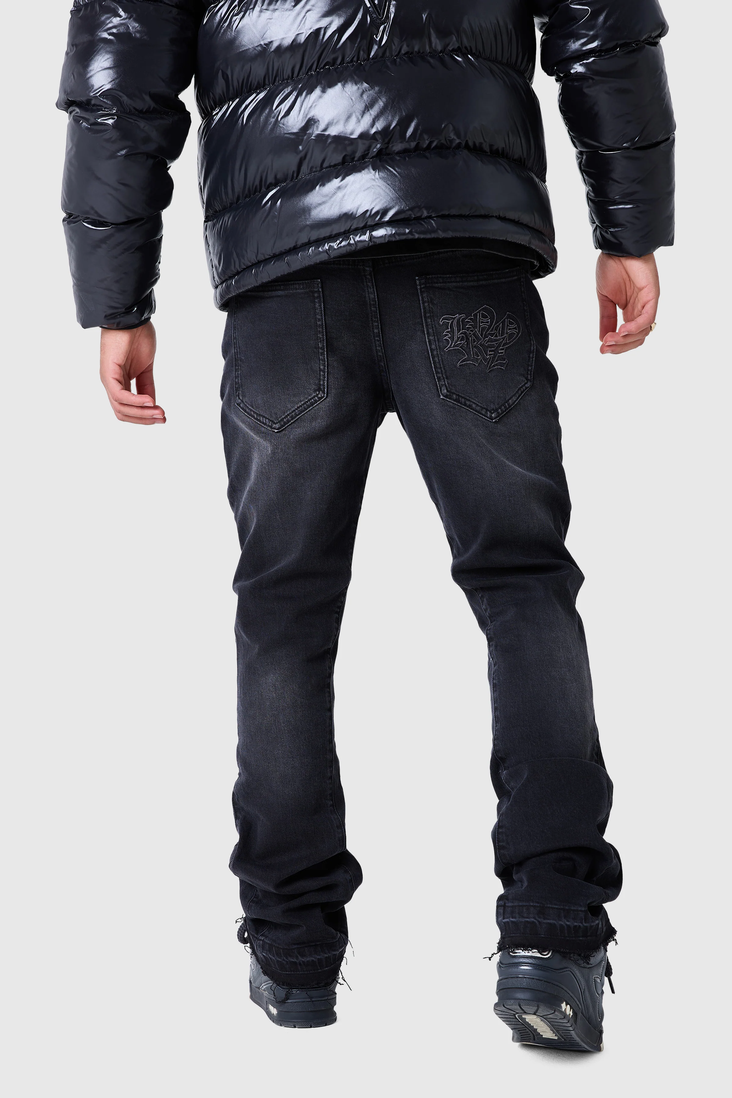 Icon Patch Flare Jean - Black - Image 4
