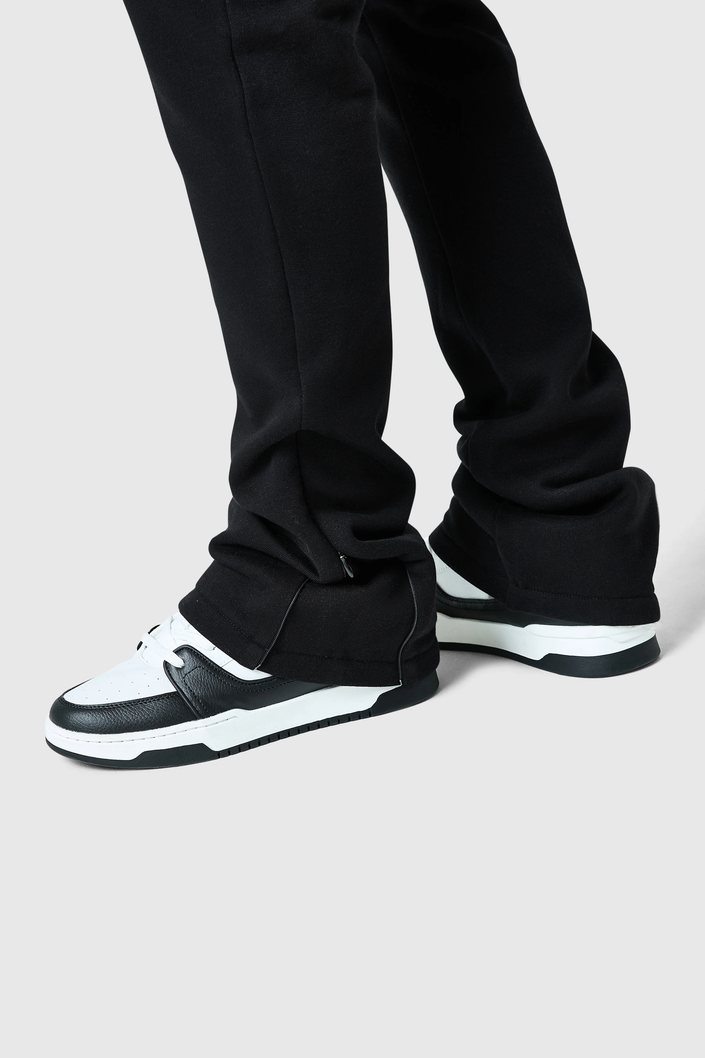 Uniform Flare Jogger - Black - Image 4