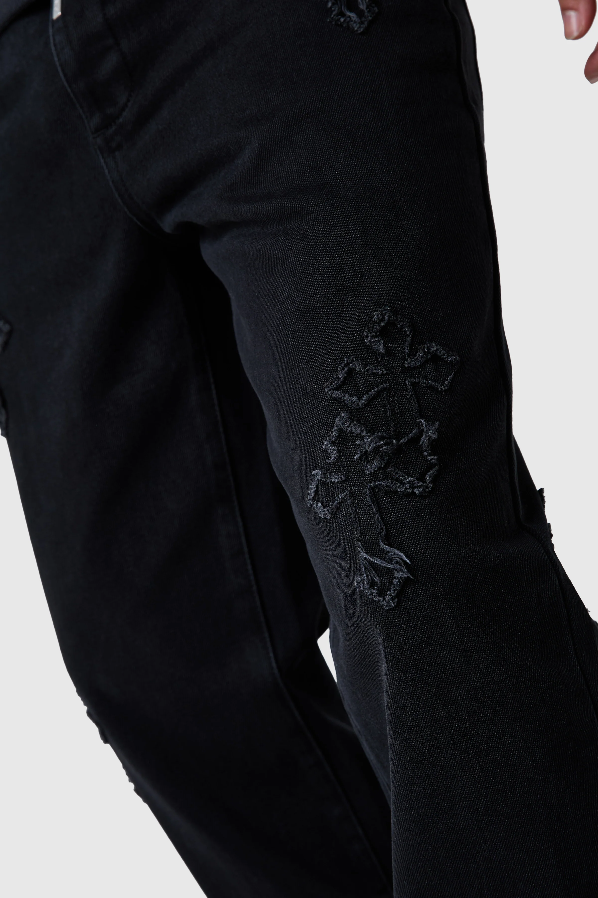 Vince Relaxed Jean - Black - Image 2